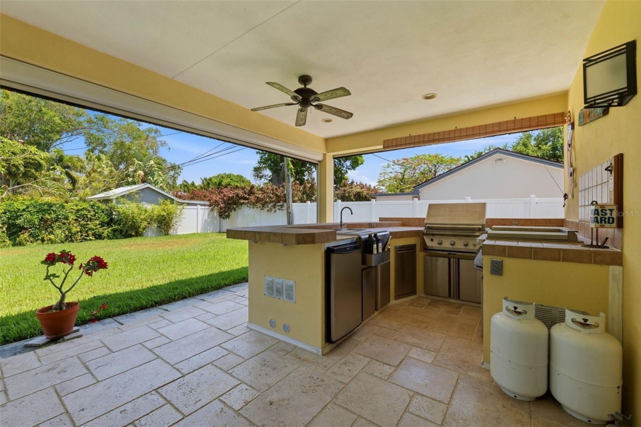 6000 2nd Street S, Saint Petersburg, FL 33705 Photo