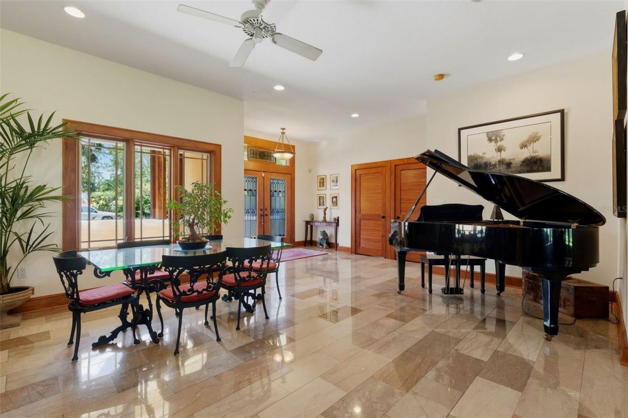 6000 2nd Street S, Saint Petersburg, FL 33705 Photo