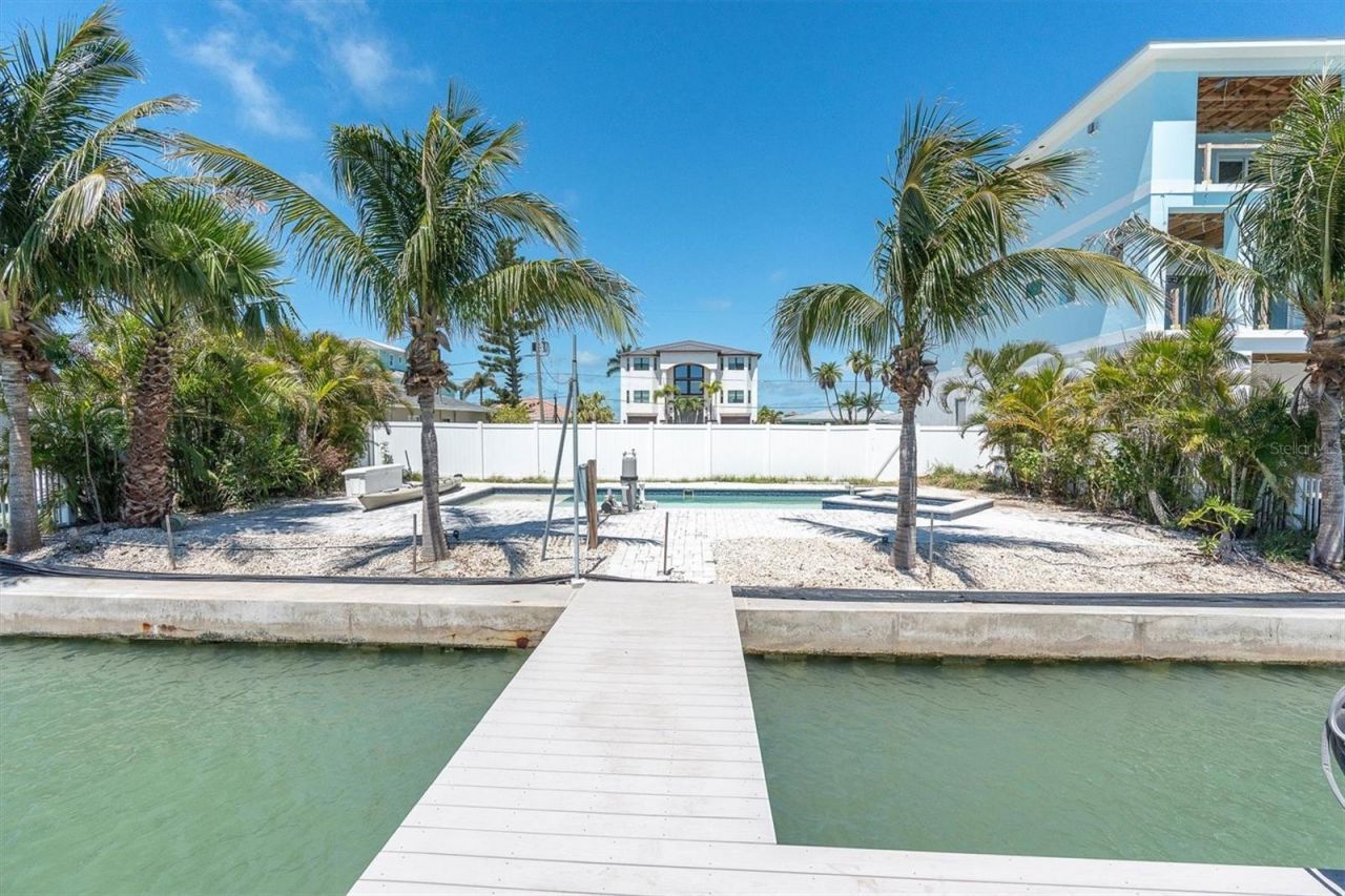 575 Crystal Drive , Madeira Beach, FL 33708 Photo