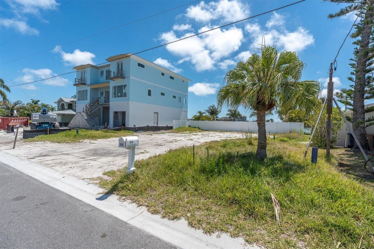575 Crystal Drive , Madeira Beach, FL 33708 Photo