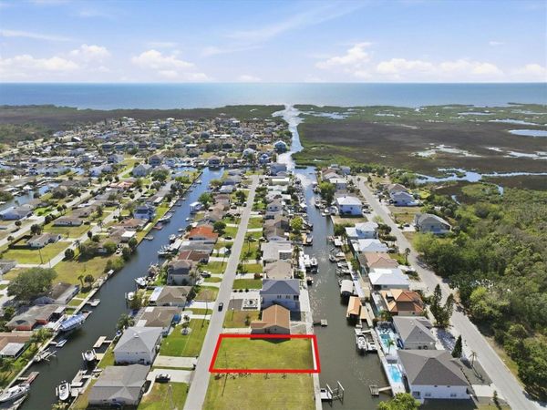 7429 HATTERAS DRIVE , HUDSON, FL 34667