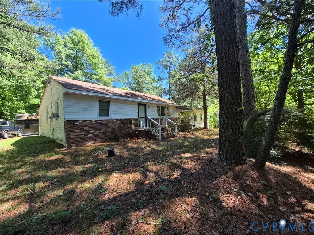 9528 Old Stage Road, Prince George, VA 23875 Main Photo