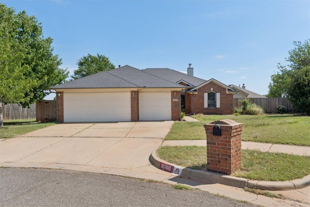 16308 Seminole Pointe Place, Edmond, OK 73013 Main Photo