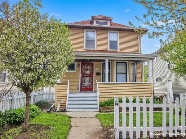 937 N County Street , Waukegan, IL 60085