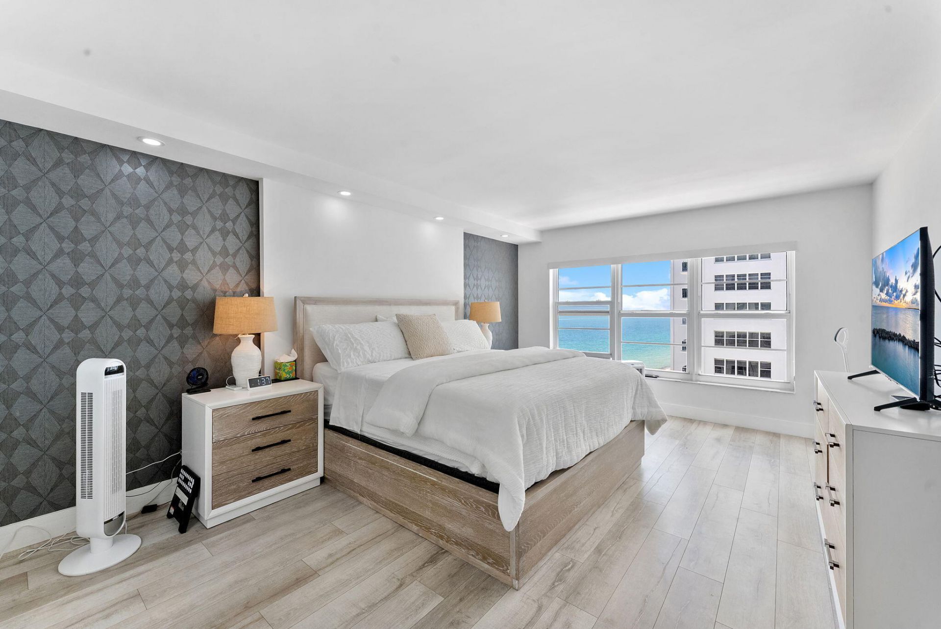 3750 Galt Ocean Drive, Unit 1002, Fort Lauderdale, FL 33308 Photo