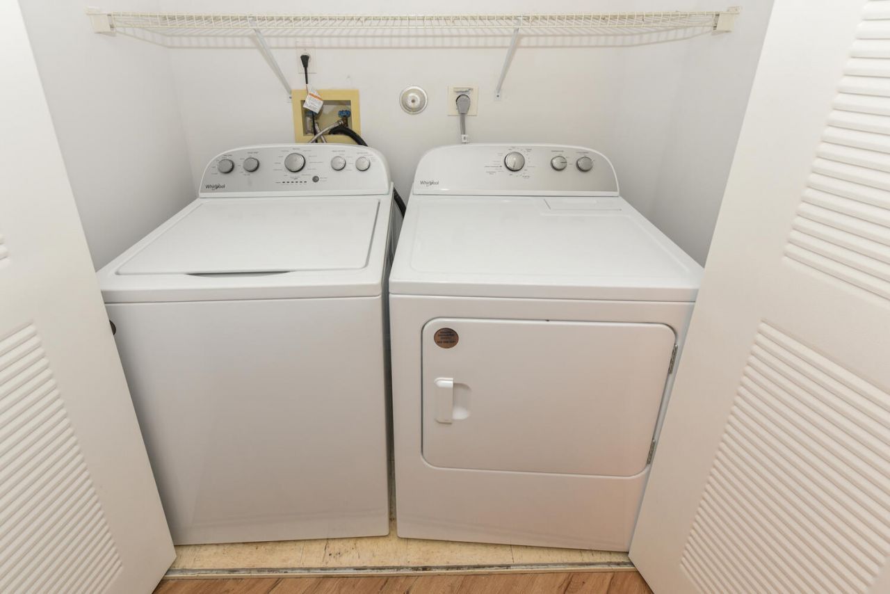800 Uno Lago Drive, Unit 104, Juno Beach, FL 33408 Photo