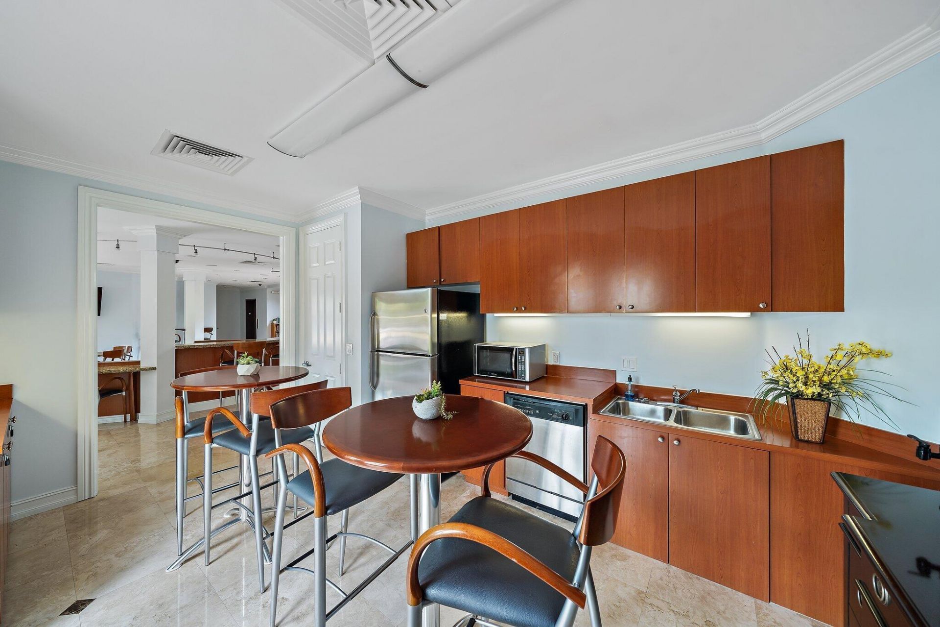 800 Uno Lago Drive, Unit 104, Juno Beach, FL 33408 Photo