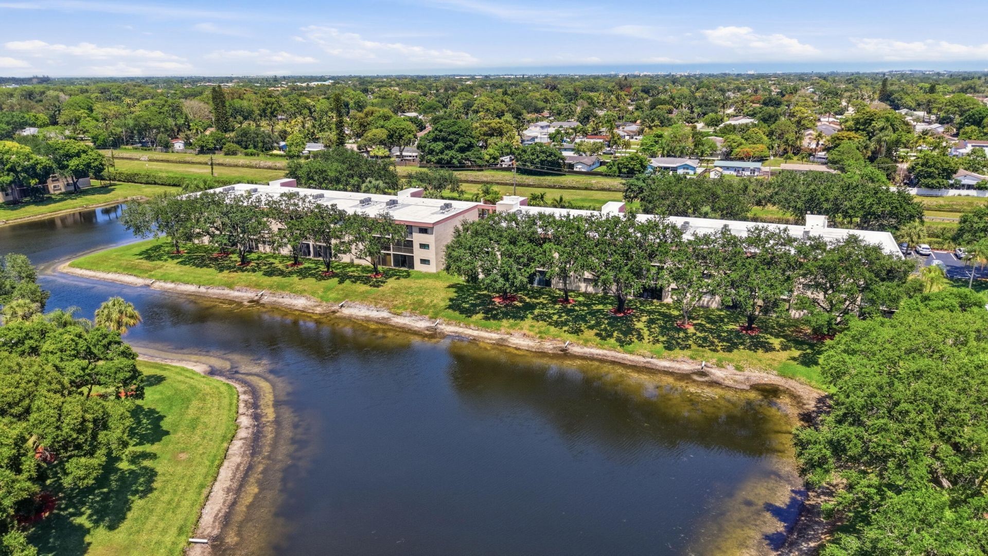 15461 Pembridge Drive, Unit 207, Delray Beach, FL 33484 Photo