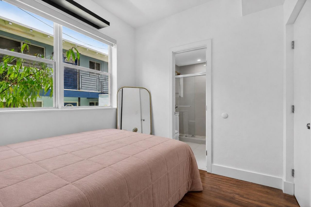 1446 Lenox Avenue, Unit 5, Miami Beach, FL 33139 Photo