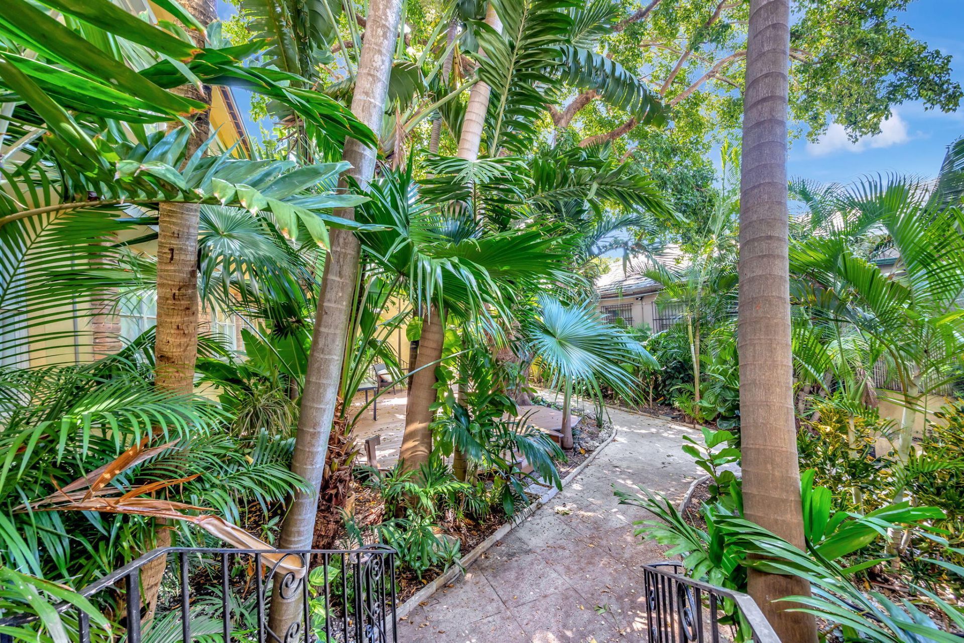 1446 Lenox Avenue, Unit 5, Miami Beach, FL 33139 Photo
