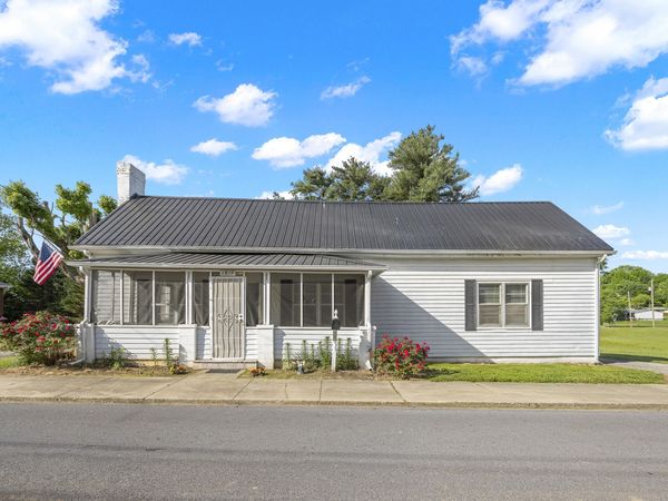 1819 Walnut Street, White Pine, TN 37890