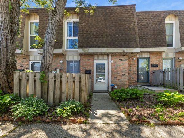 7453 Country Brook Drive, Indianapolis, IN 46260