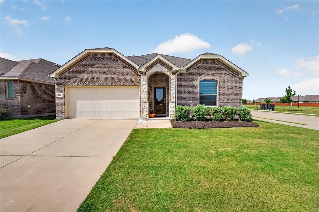 706 Stallings Drive, Princeton, TX 75407 Main Photo