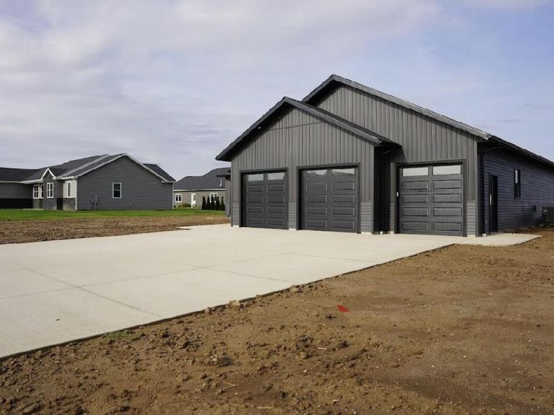 1225 Shinn Drive, Celina, OH 45822 Photo 2