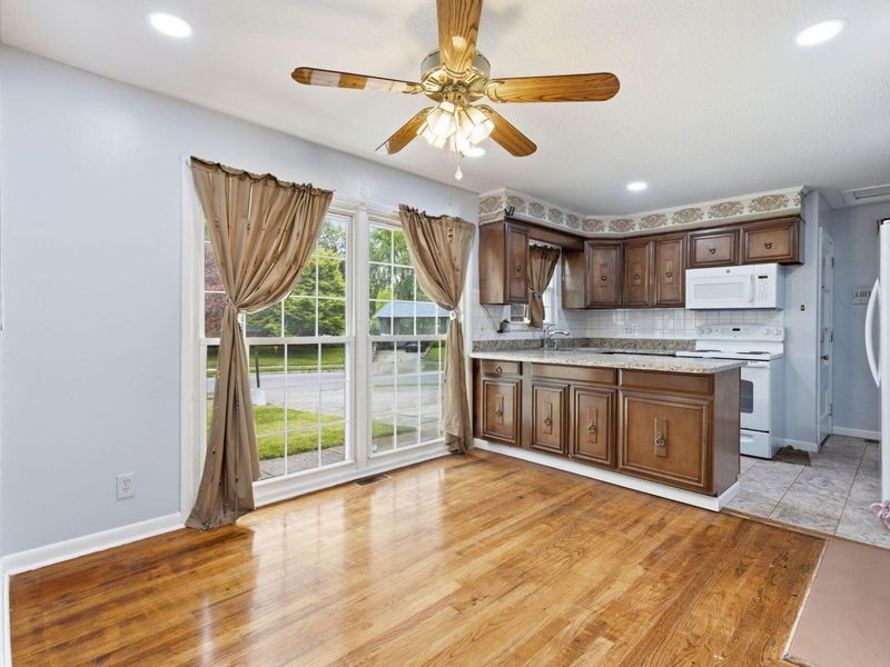 2913 Gerbert Road , Columbus, OH 43224 Photo 10