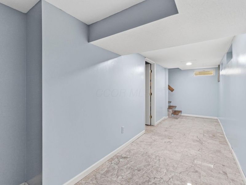 2913 Gerbert Road , Columbus, OH 43224 Photo 32
