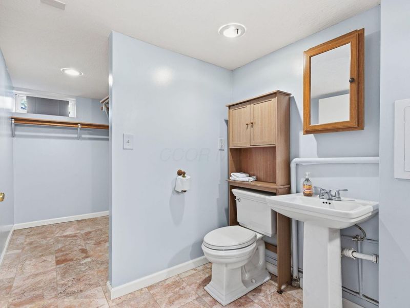 2913 Gerbert Road , Columbus, OH 43224 Photo 37