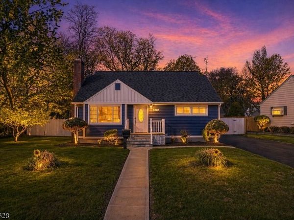 812 Sterling St, Plainfield, NJ 07062