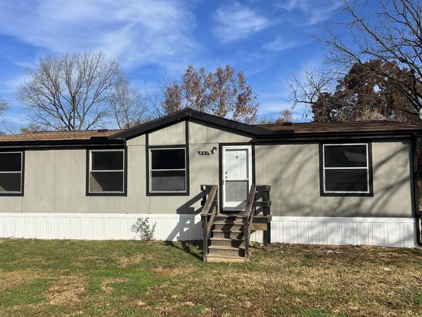 501 Girard Stret , Flippin, AR 72634