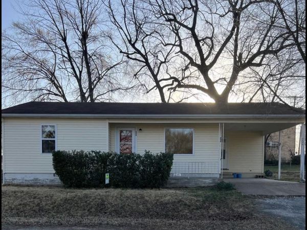 206 N 2nd, Flippin, AR 72634