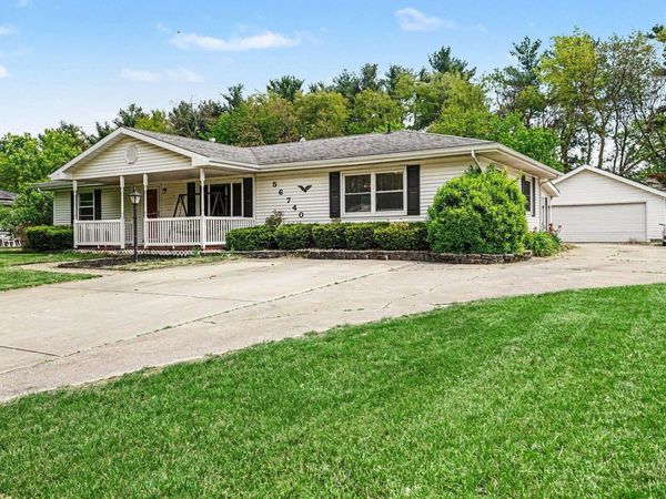 56740 Raider Drive, Elkhart, IN 46516
