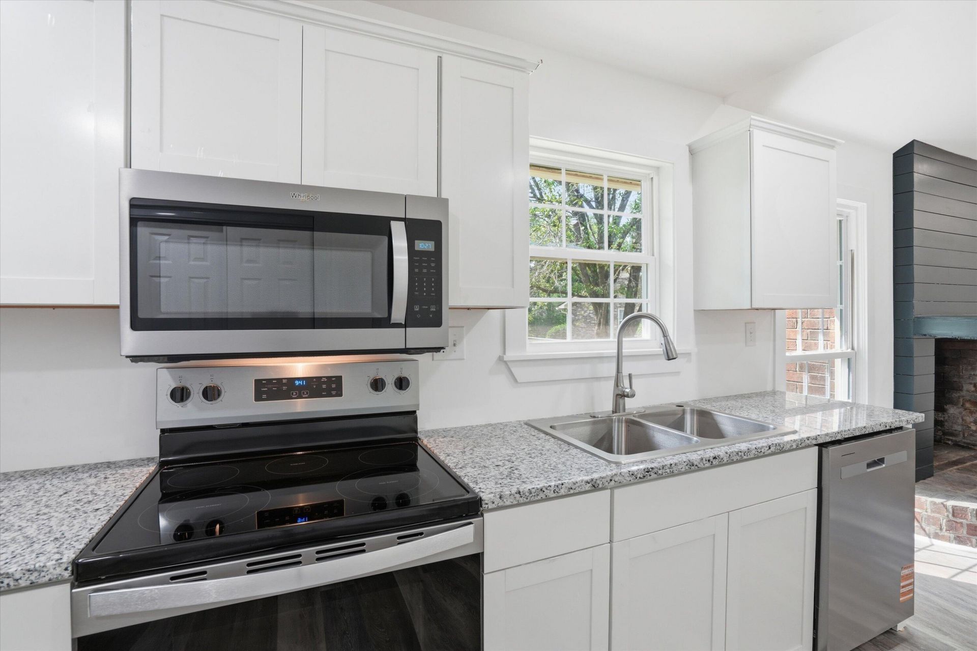 101 Hanover Court Photo 11