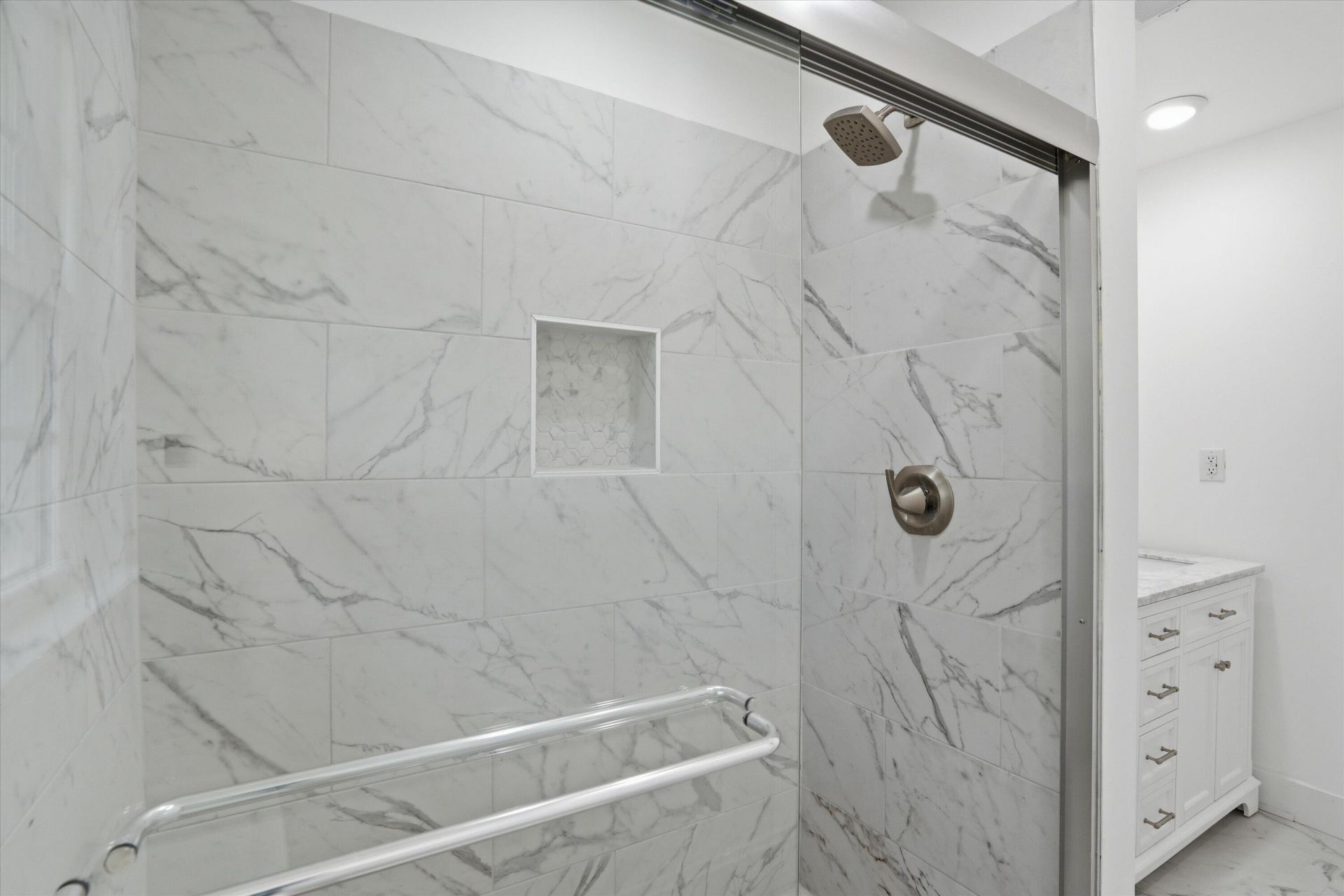 101 Hanover Court Photo 20