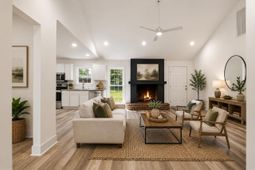 101 Hanover Court photo 4