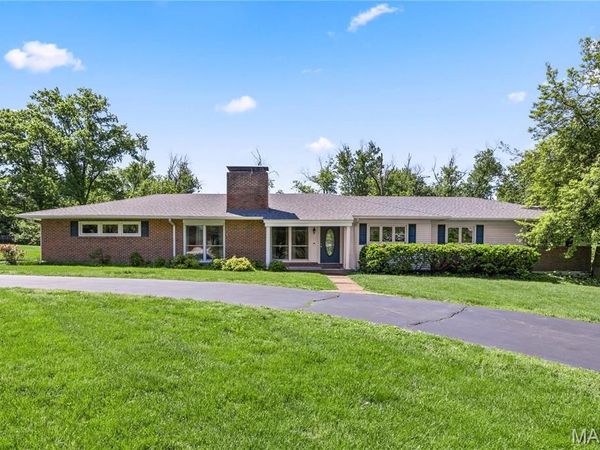 11546 Conway Road , St Louis, MO 63131