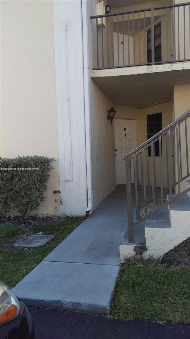 1042 Adams Ave, Unit 1042B, Homestead, FL 33034 Photo