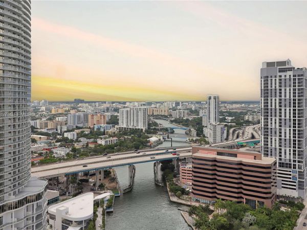 185 SW 7th St , Unit 2900, Miami, FL 33130