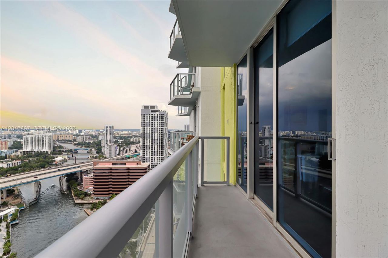 185 SW 7th St , Unit 2900, Miami, FL 33130 Photo