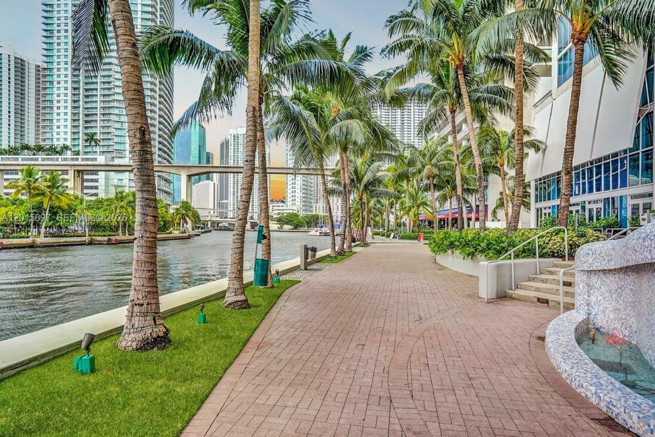 185 SW 7th St , Unit 2900, Miami, FL 33130 Photo