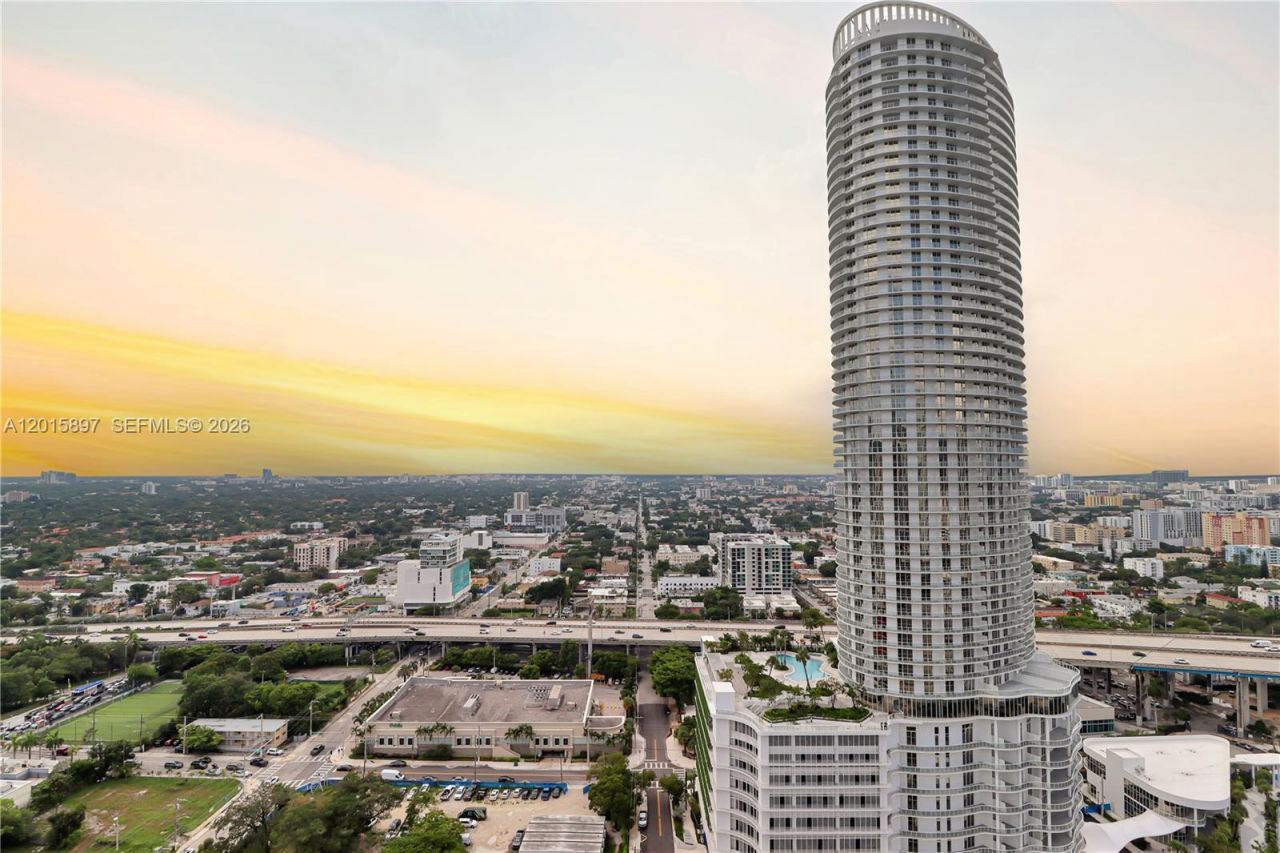 185 SW 7th St , Unit 2900, Miami, FL 33130 Photo