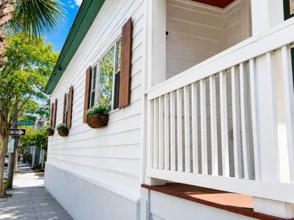 33 Sheppard Street Charleston, SC 29403