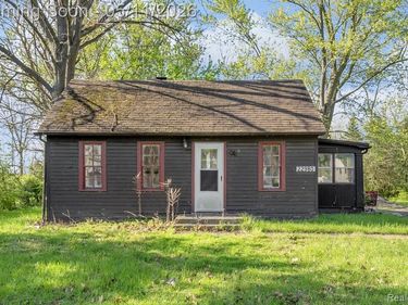 22980 Quinn Road, Clinton Twp, MI 48035