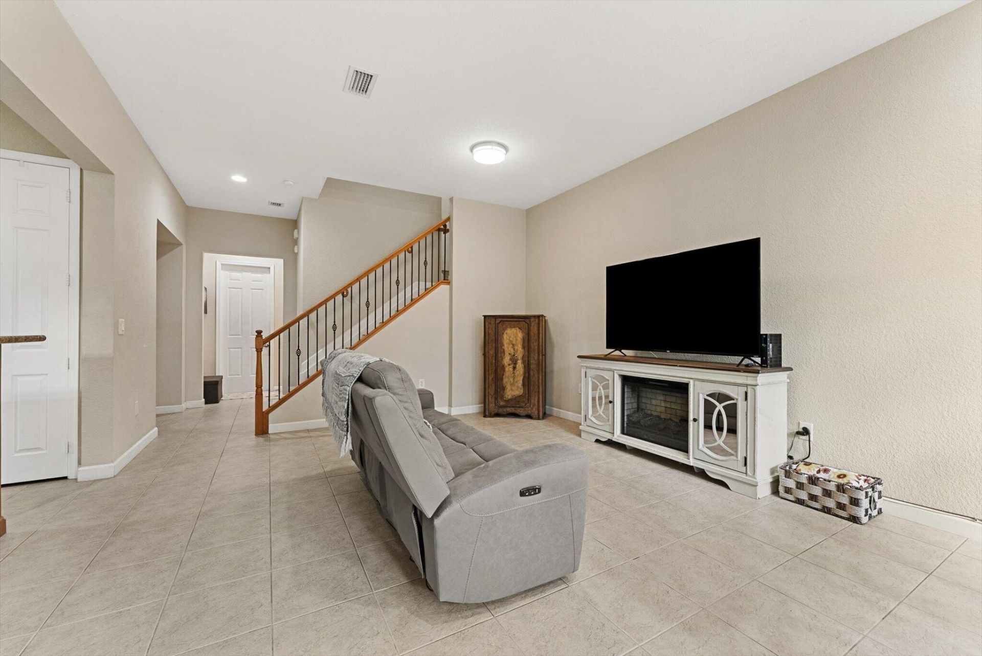 6013 NW 118th Drive, Coral Springs, FL 33076 Photo