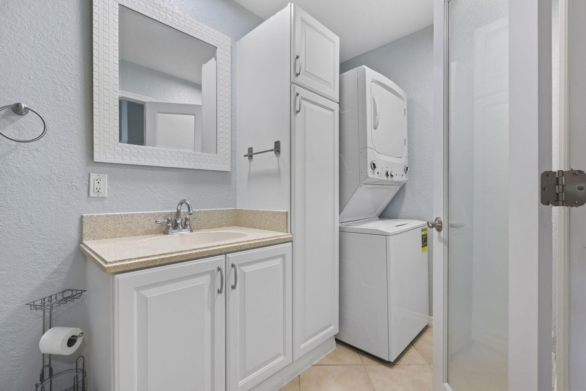 1300 Seaway Drive, Unit B7, Fort Pierce, FL 34949 Photo