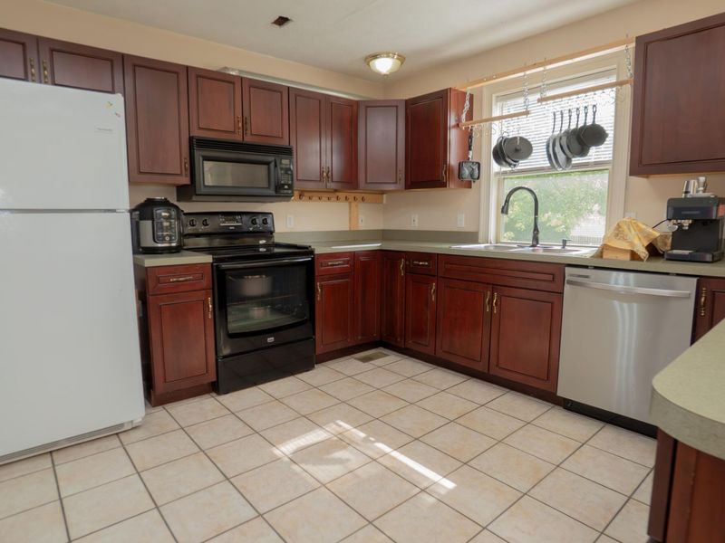 2320 Worthington Drive, Troy, OH 45373 Photo 8