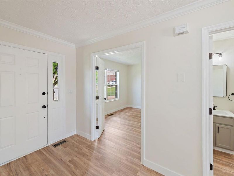 145 Stablewatch Court, Monroe, OH 45050 Photo 3