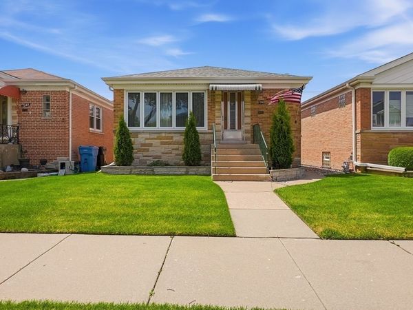 7248 N Oriole Avenue, Chicago, IL 60631