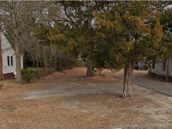 202 Manhattan Avenue, Greenville, NC 27834