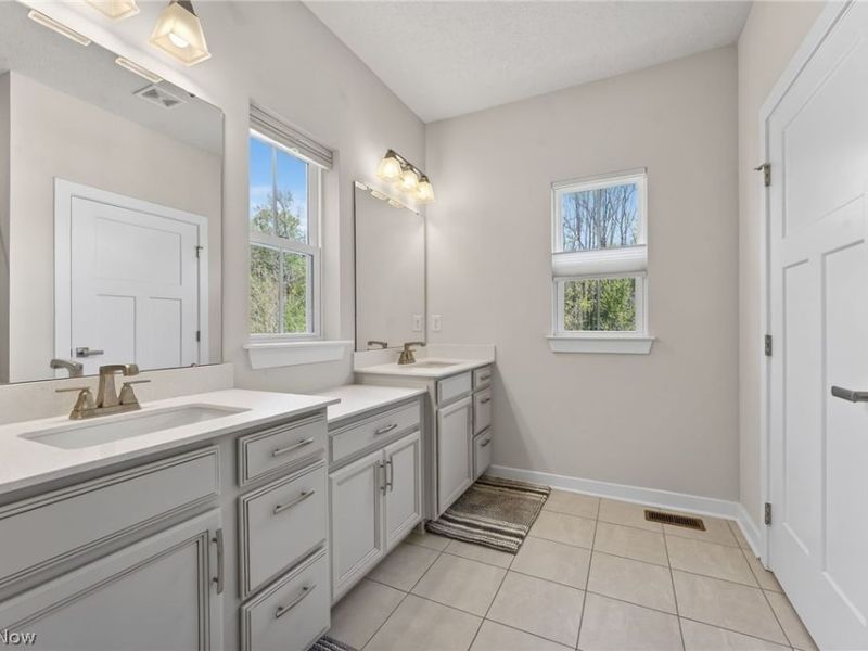 8223 Chandler Court , Concord Township, OH 44077 Photo 14
