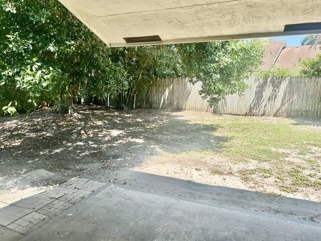 5447 Twin Oakes Road, Greenacres, FL 33463 Photo