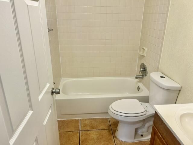 5447 Twin Oakes Road, Greenacres, FL 33463 Photo