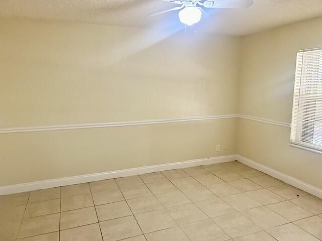5447 Twin Oakes Road, Greenacres, FL 33463 Photo