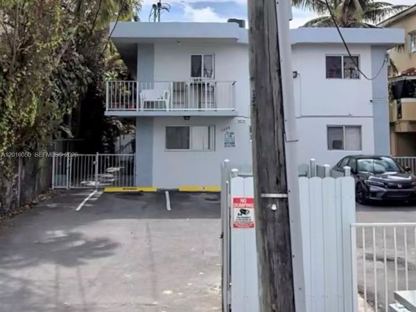 1234 SW 5th St , Unit 2, Miami, FL 33135