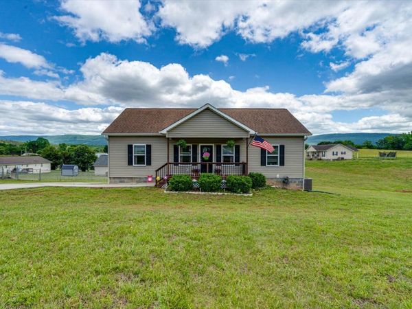 165 Rena Drive, Whitwell, TN 37397