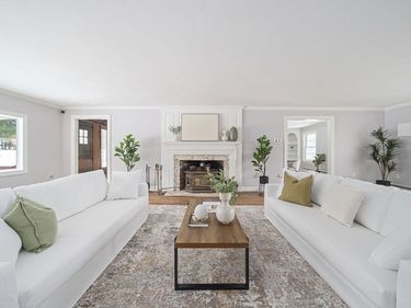 8 Conway Lane, Foxboro, MA 02035