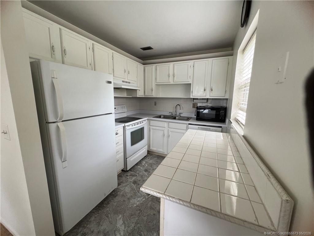 1225 NW 21st Street, Unit 8-805, Stuart, FL 34994 Photo